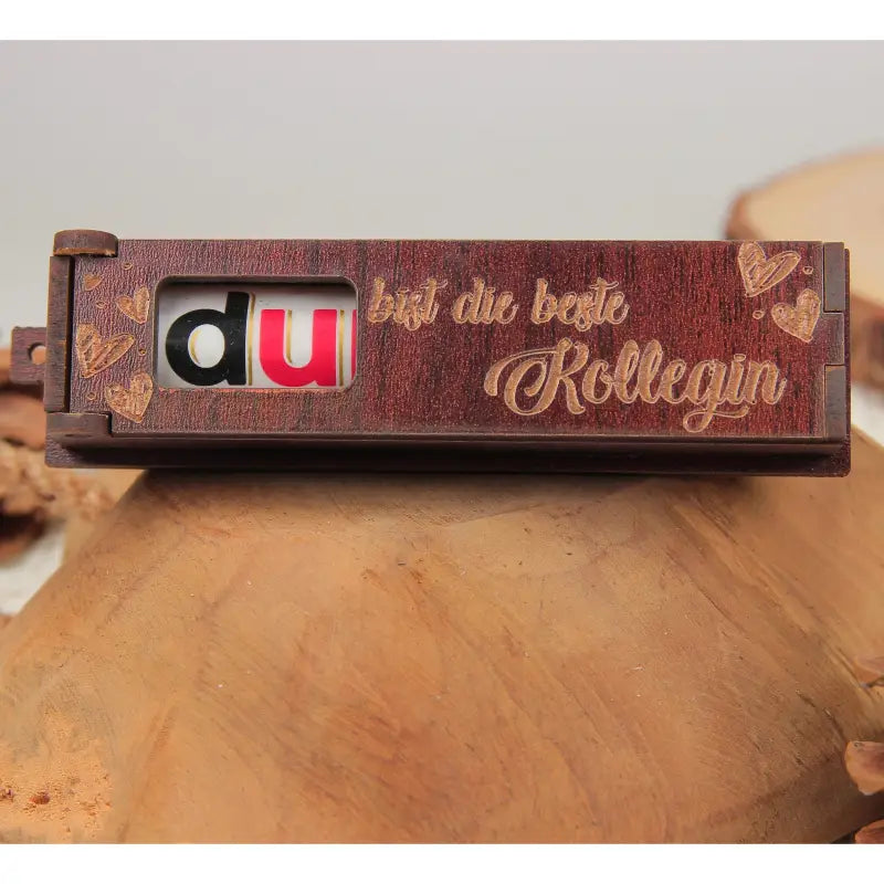 Engraved wooden box with rotating letters for personalized gifts gravierte holzbox