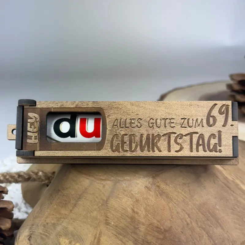 Hellbraune Holzbox mit Duplo, perfekte Geburtstags-Geschenkbox aus Holz