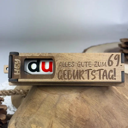 Hellbraune Holzbox mit Duplo, perfekte Geburtstags-Geschenkbox aus Holz