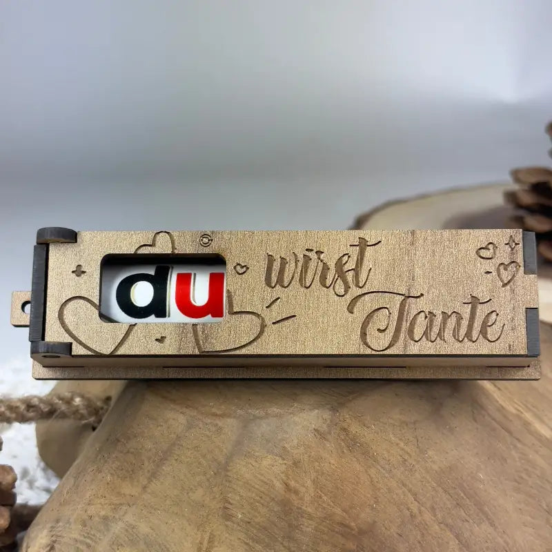 Holzbox mit Duplo und Gravur für Schwangerschaft und Geschenkidee für Tanten