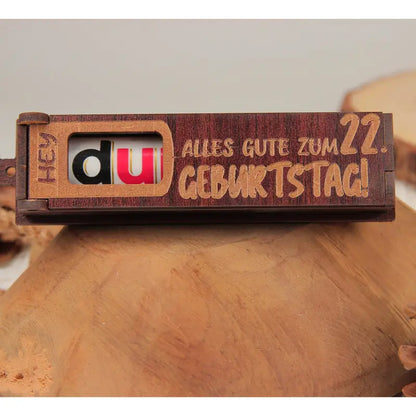 Holz Dunkelbraun Geburtstag Geschenkbox mit drehbaren Buchstaben als Geburtstagsnachricht