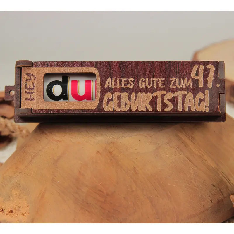 Holz dunkelbraune Geburtstag Geschenkbox mit drehbaren Buchstaben für Geburtstagsgrüße