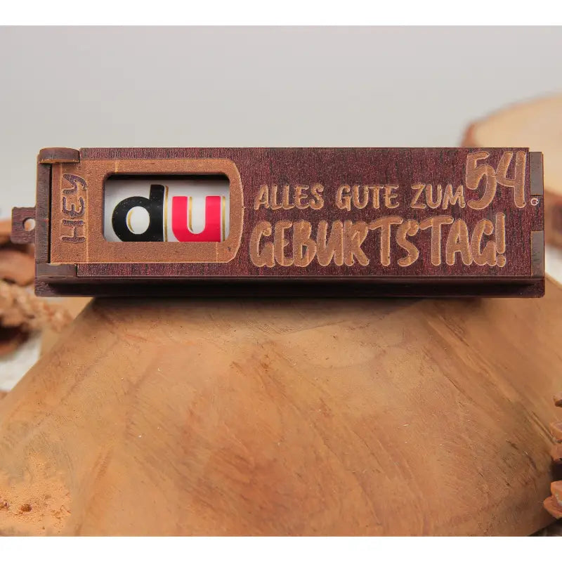 Holz Geburtstag Nachrichtdisplay in dunkelbraun mit drehbaren Buchstaben