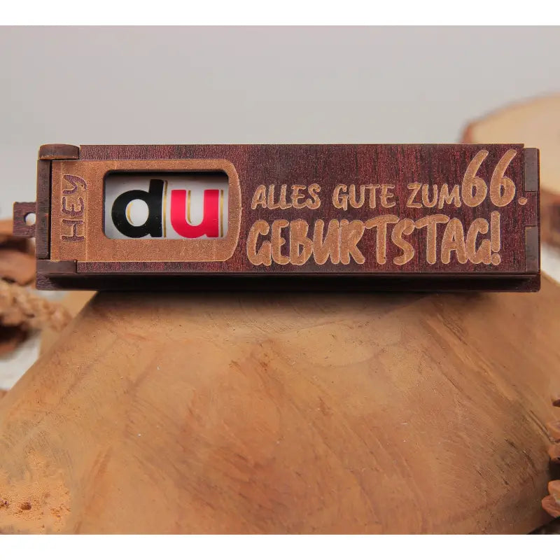 Holz Geburtstag Geschenkbox Dunkelbraun mit drehbaren Buchstaben als Message