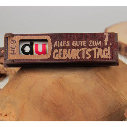 Holz Geburtstag Geburtstagsbox Dunkelbraun mit drehbaren Buchstaben für Grußbotschaft