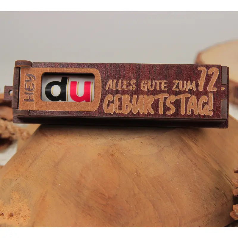Holz Geschenkbox dunkelbraun mit drehbaren Buchstaben für Geburtstag