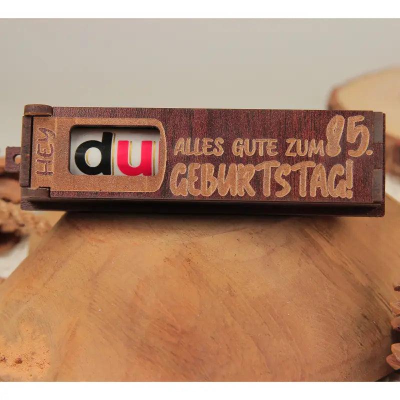 Holz Geburtstag Nachricht Box in Dunkelbraun mit drehbaren Buchstaben