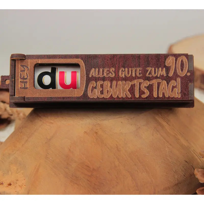 Holz Geburtstag Geschenkkarton dunkelbraun mit drehbaren Buchstaben für Geburtstag