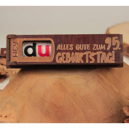 Holz Geburtstag Geschenkbox in Dunkelbraun mit drehbaren Buchstaben
