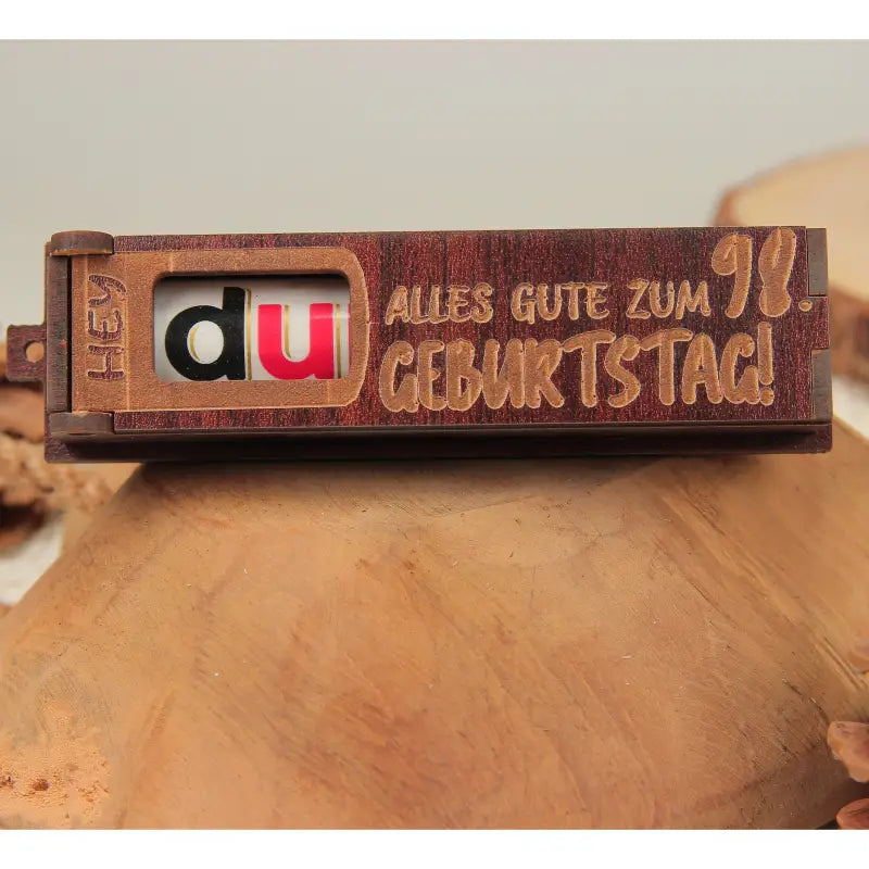 Engraved holz Geschenkbox dunkelbraun mit drehbaren Buchstaben zum Geburtstag