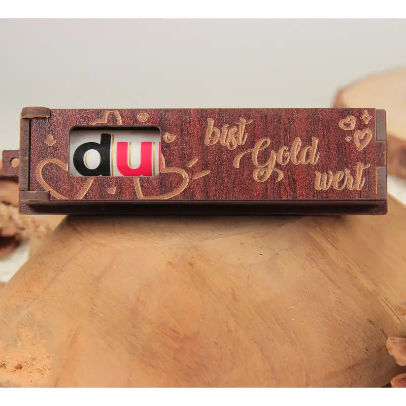 Engraved wooden box with rotating letters für du schaffst das und du bist gold wert
