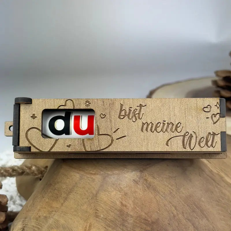 Holzkiste Geschenkbox mit rotierenden Buchstaben, du schaffst das, gold wert