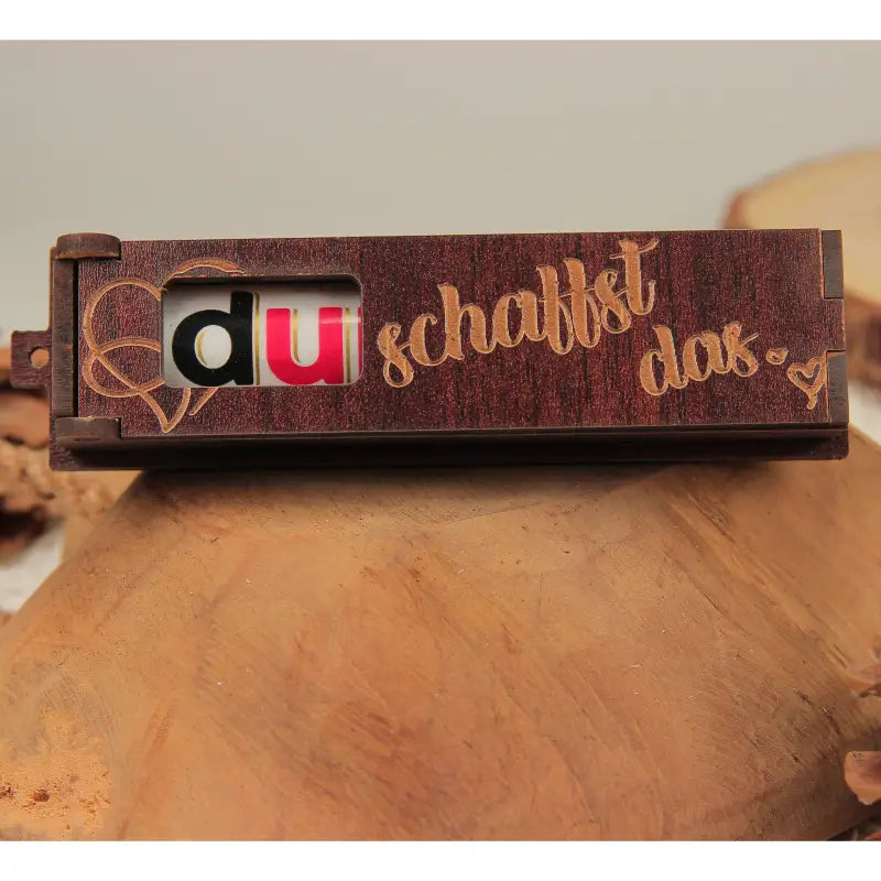 Holzkiste Geschenkbox mit motivierendem Message du schaffst das gold wert