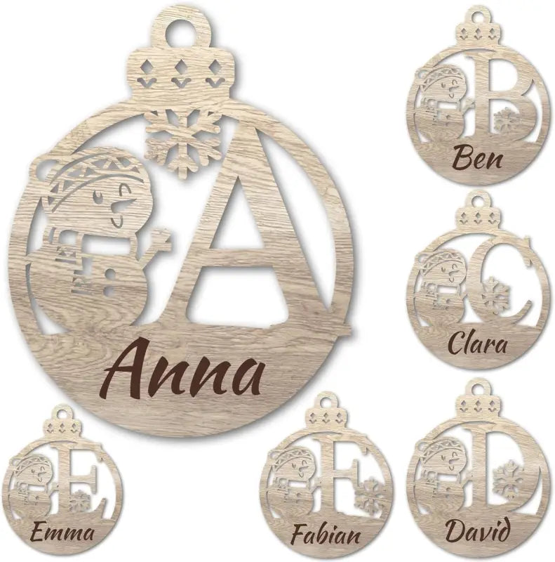 Personalisiertes Schneemann Weihnachtsanhänger mit Initiale und Name aus Holz