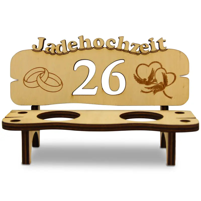 Holz-Schnapsbank mit Gravur als Geschenk zur Hochzeit oder Jubiläum