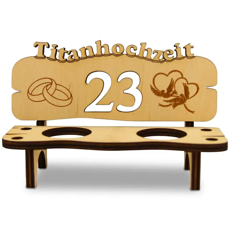 Holz-Schnapsbank mit Gravur und Hochzeits-Design als elegantes Geschenk zur Hochzeit